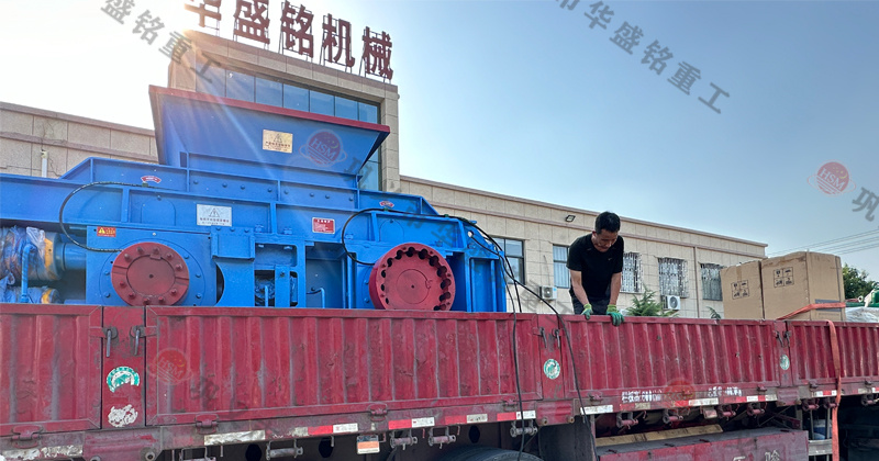 華盛銘廠家的對(duì)輥制砂機(jī)怎么樣？市場(chǎng)價(jià)一臺(tái)多少錢(qián)？